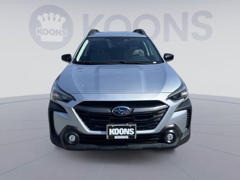 Used 2024 Subaru Outback Premium image 19