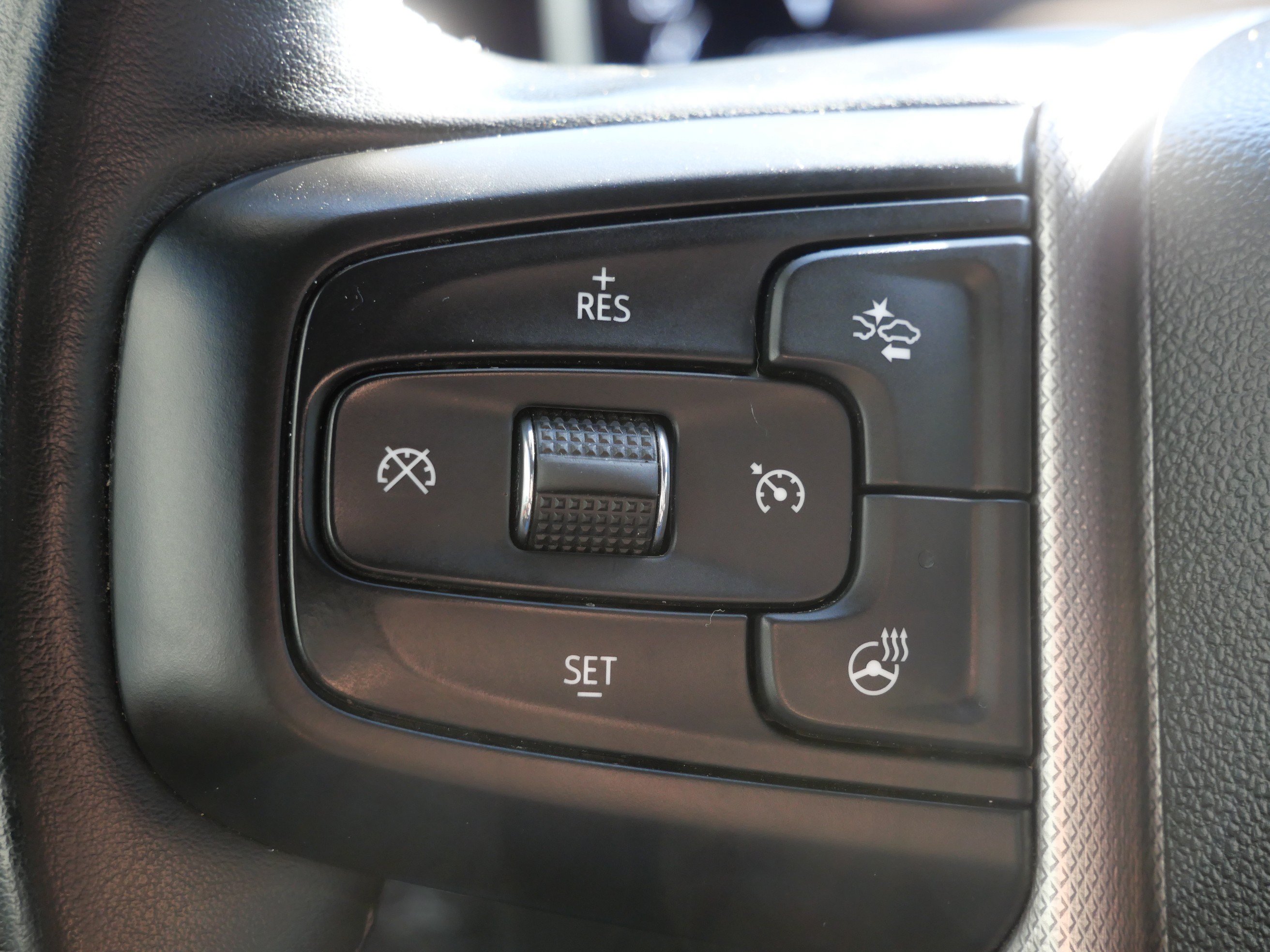 Used 2024 GMC Sierra 3500 Denali w/ Denali Reserve Package AWD/4WD image 17