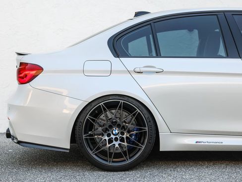 Used 2018 BMW M3 image 2