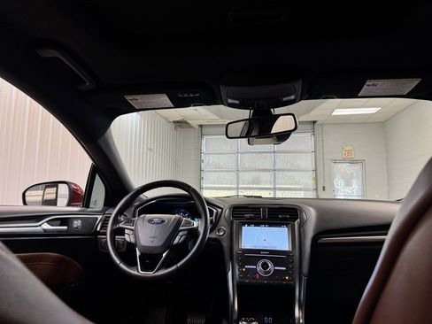 Used 2019 Ford Fusion Titanium image 20