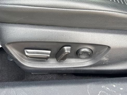 Used 2024 Toyota Camry SE image 23