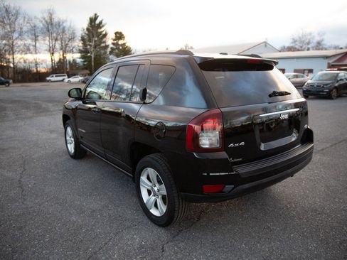Used 2015 Jeep Compass Latitude image 5