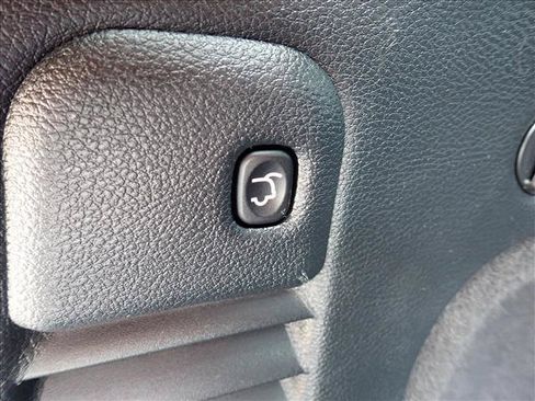 Used 2020 Jeep Grand Cherokee High Altitude AWD/4WD image 9
