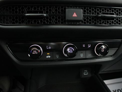 Used 2025 Honda HR-V LX image 40