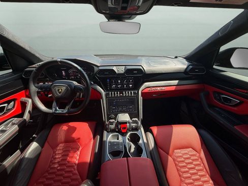 Used 2021 Lamborghini Urus AWD/4WD image 4