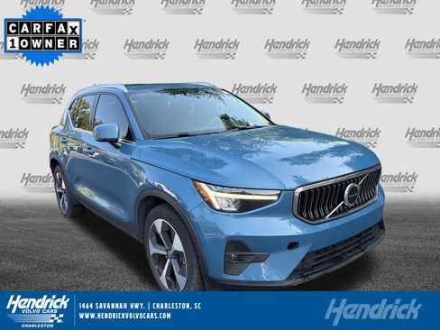 Used 2023 Volvo XC40 B5 Plus w/ Protection Package AWD/4WD image 1