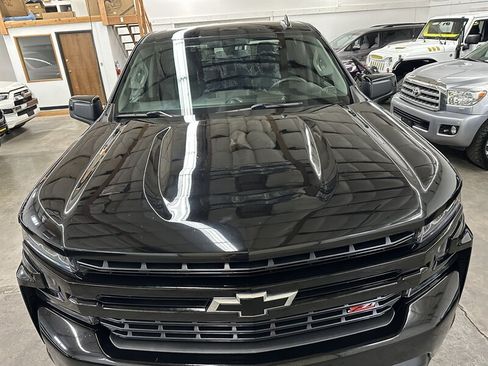 Used 2019 Chevrolet Silverado 1500 LT Trail Boss AWD/4WD image 39