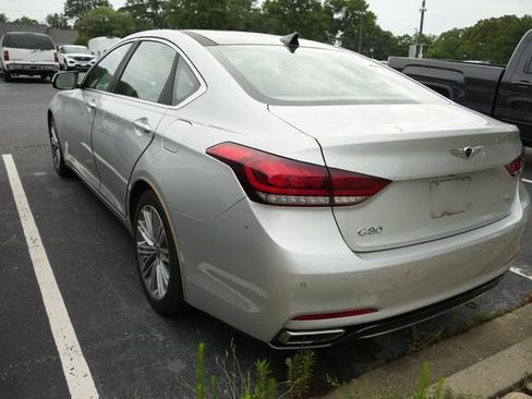 Used 2018 Genesis G80 3.8 w/ Option Group 02 RWD image 4