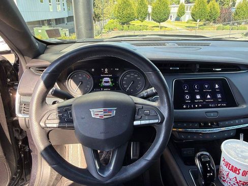 Certified 2023 Cadillac XT4 Sport AWD/4WD image 13