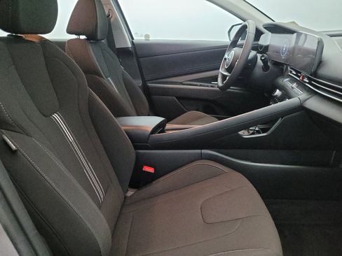 Used 2023 Hyundai Elantra SEL w/ Convenience Package image 21