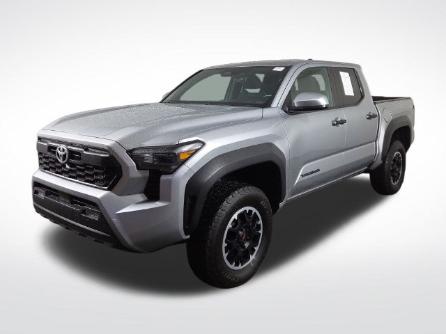 Used 2024 Toyota Tacoma TRD Off-Road AWD/4WD image 2