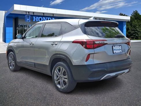 Used 2023 Kia Seltos LX AWD/4WD image 22