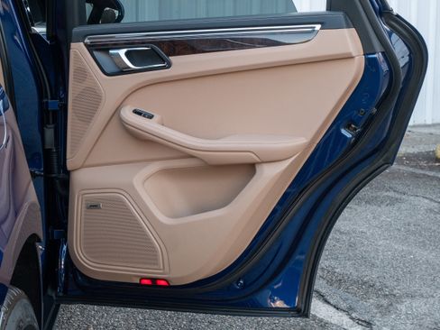 New 2026 Porsche Macan S image 37