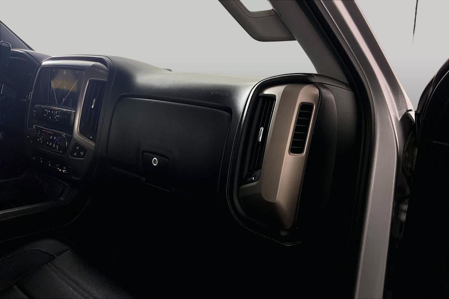 Used 2014 GMC Sierra 1500 Denali RWD image 17