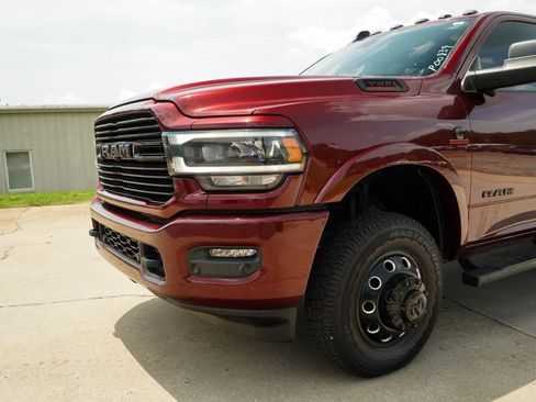 Used 2022 RAM 3500 Laramie AWD/4WD image 17
