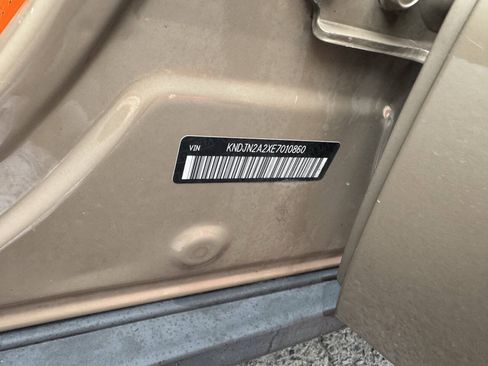 Used 2014 Kia Soul FWD image 18
