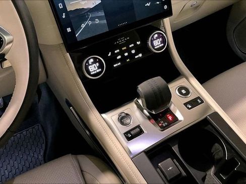 Certified 2025 Jaguar F-PACE R-Dynamic S image 19