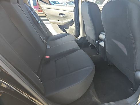 Used 2025 Nissan Sentra S image 11