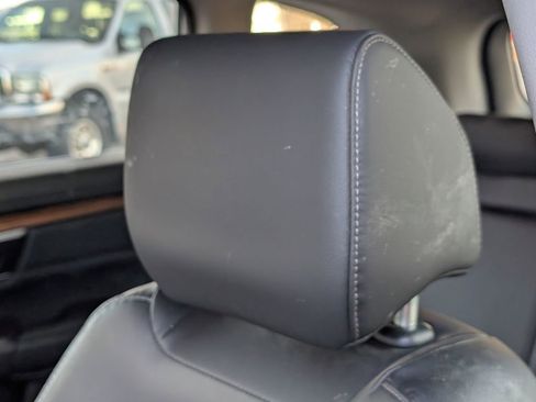 Used 2018 Honda CR-V Touring image 13