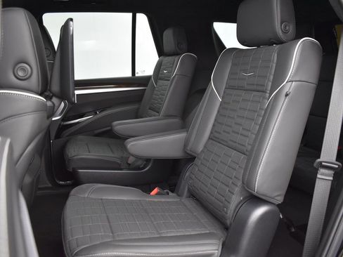 Certified 2025 Cadillac Escalade Sport Platinum image 29