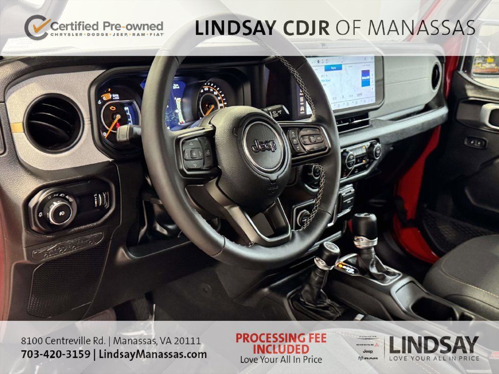 Used 2025 Jeep Wrangler Unlimited Sport AWD/4WD image 19