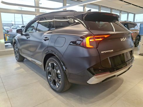 New 2026 Kia Sportage SX AWD/4WD image 4