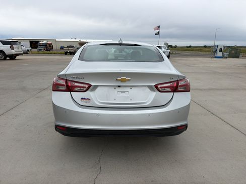 Used 2020 Chevrolet Malibu LT w/ Fleet LT Safety Plus Package FWD image 4
