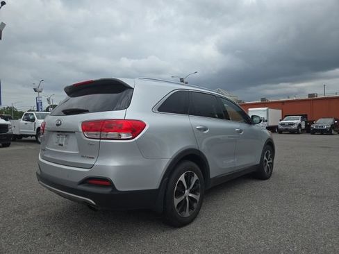 Used 2018 Kia Sorento EX w/ EX Advanced Touring Package FWD image 3