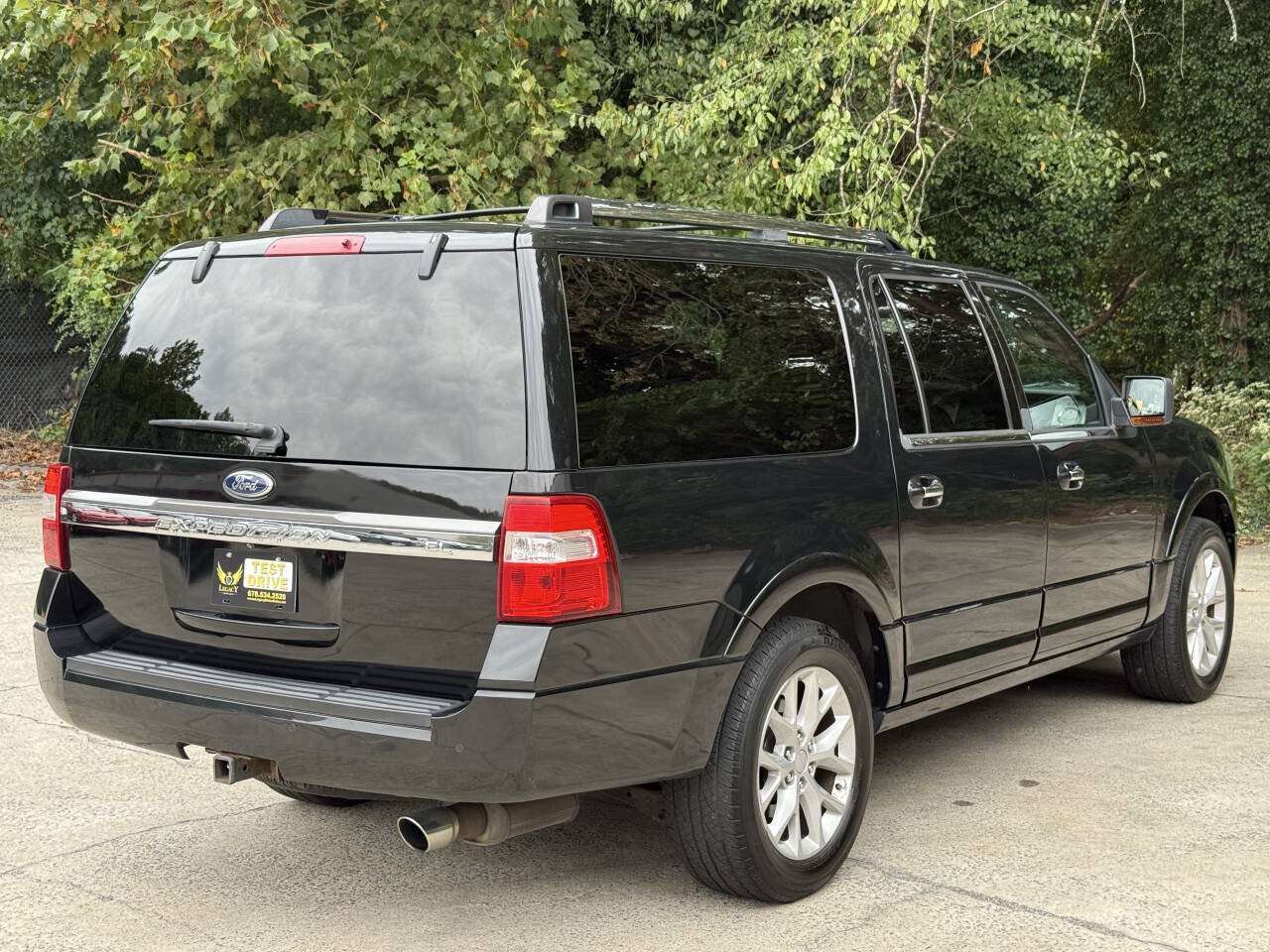 Used 2015 Ford Expedition EL Limited w/ Equipment Group 301A AWD/4WD image 8