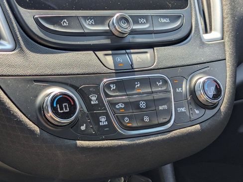 Used 2023 Chevrolet Malibu LT FWD image 20