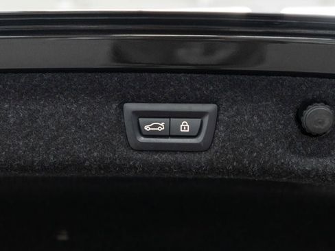 Used 2019 BMW 530i xDrive w/ Premium Package AWD/4WD image 36