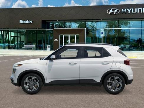 New 2026 Hyundai Venue SEL image 3