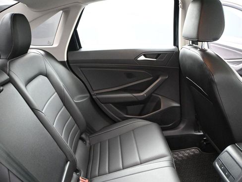 Certified 2021 Volkswagen Jetta SE FWD image 23