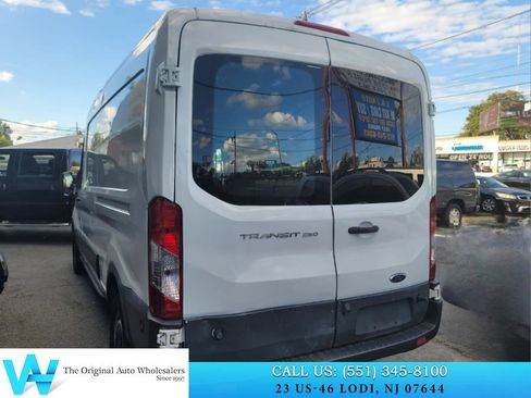Used 2017 Ford Transit 250 148 Medium Roof image 4
