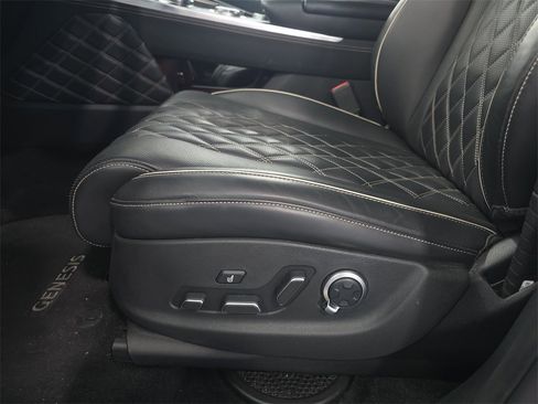 Used 2024 Genesis GV80 3.5T w/ Prestige Package image 26