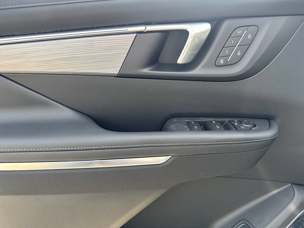 New 2026 Buick Enclave Preferred w/ Power Package FWD image 16