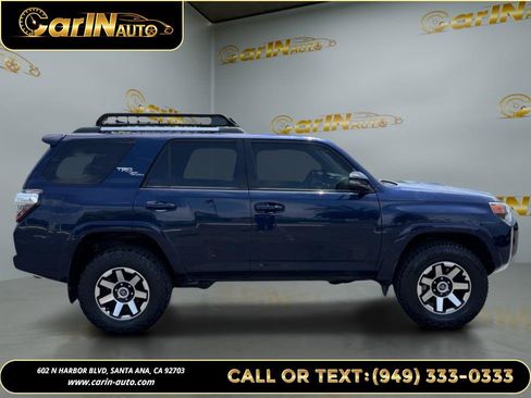 Used 2018 Toyota 4Runner TRD Off-Road Premium AWD/4WD image 5