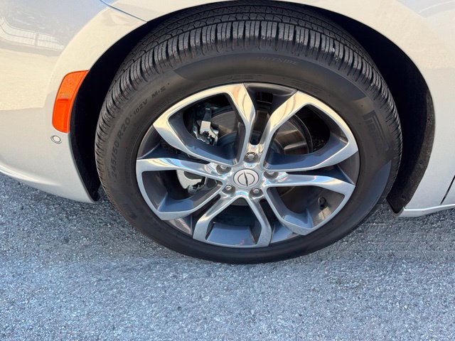Used 2026 Chrysler Pacifica Pinnacle FWD image 8