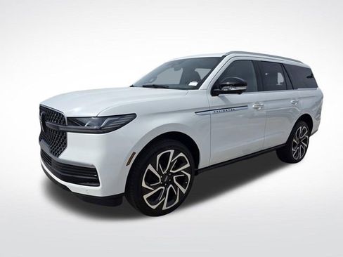 New 2026 Lincoln Navigator Reserve image 5