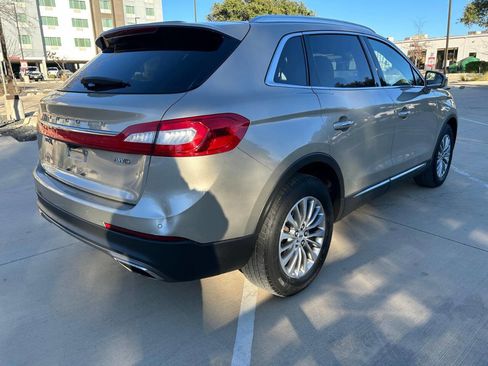 Used 2017 Lincoln MKX Select w/ Select Plus Package image 16