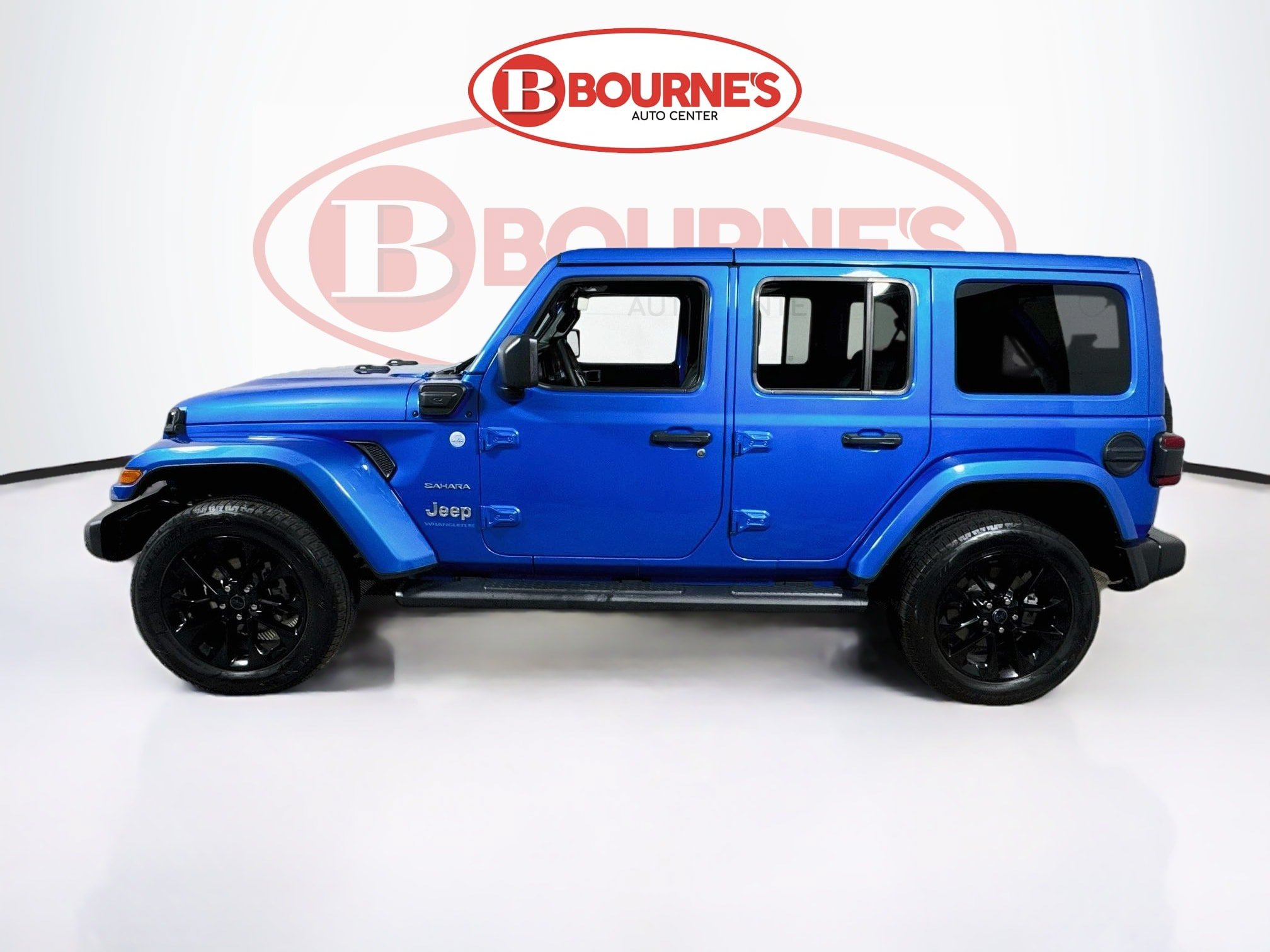 Used 2024 Jeep Wrangler Unlimited Sahara w/ Technology Group AWD/4WD image 7