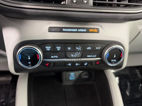 Used 2023 Ford Escape Active image 21