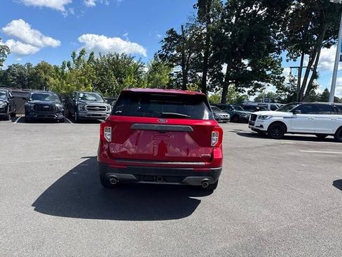Certified 2023 Ford Explorer XLT w/ Equipment Group 202A AWD/4WD image 8