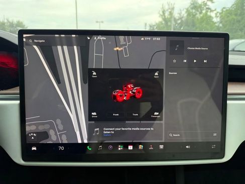 Used 2022 Tesla Model X AWD/4WD image 28