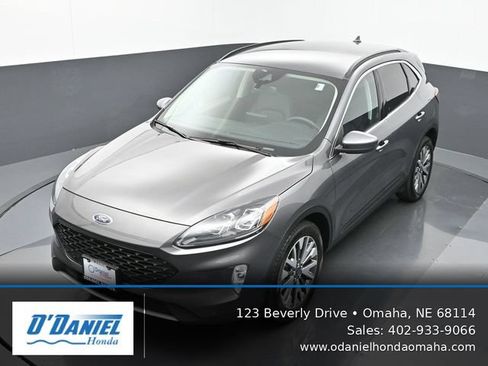 Used 2022 Ford Escape Titanium AWD/4WD image 21