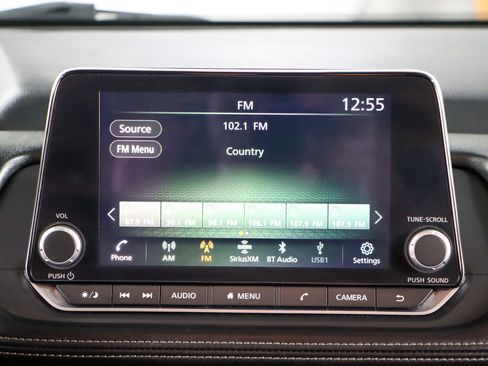 Used 2024 Nissan Rogue SV image 19