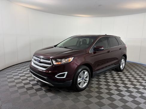 Used 2017 Ford Edge SEL w/ Equipment Group 201A AWD/4WD image 2