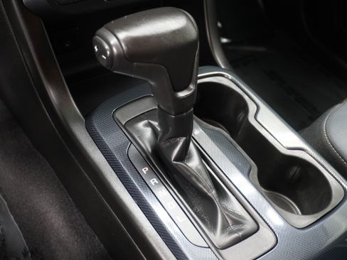 Used 2019 Chevrolet Colorado Z71 AWD/4WD image 22