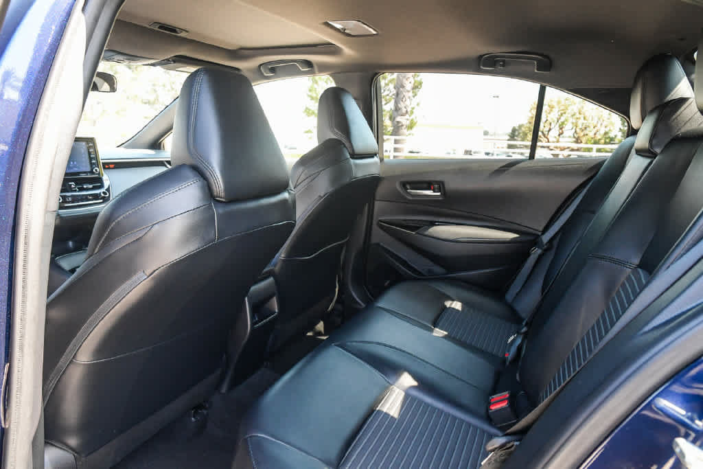 Used 2020 Toyota Corolla XSE FWD image 18