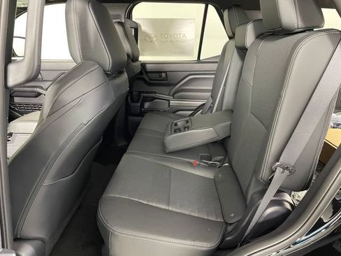 New 2026 Toyota 4Runner TRD Off-Road Premium AWD/4WD image 15